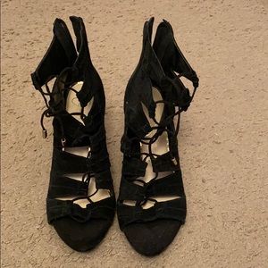 Jessica Simpson heels